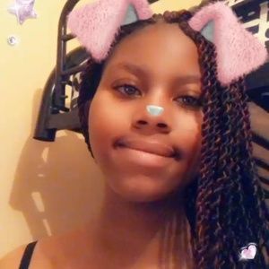 Meet your Posher, Takyra